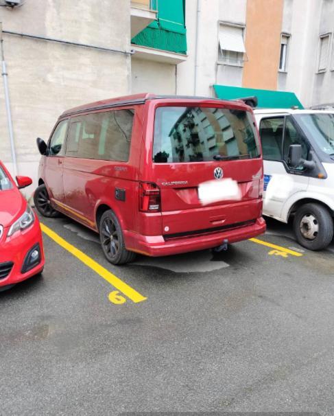 La Casa Di Ele, Parcheggio Privato Gratuito Apartment La Spezia Exterior foto